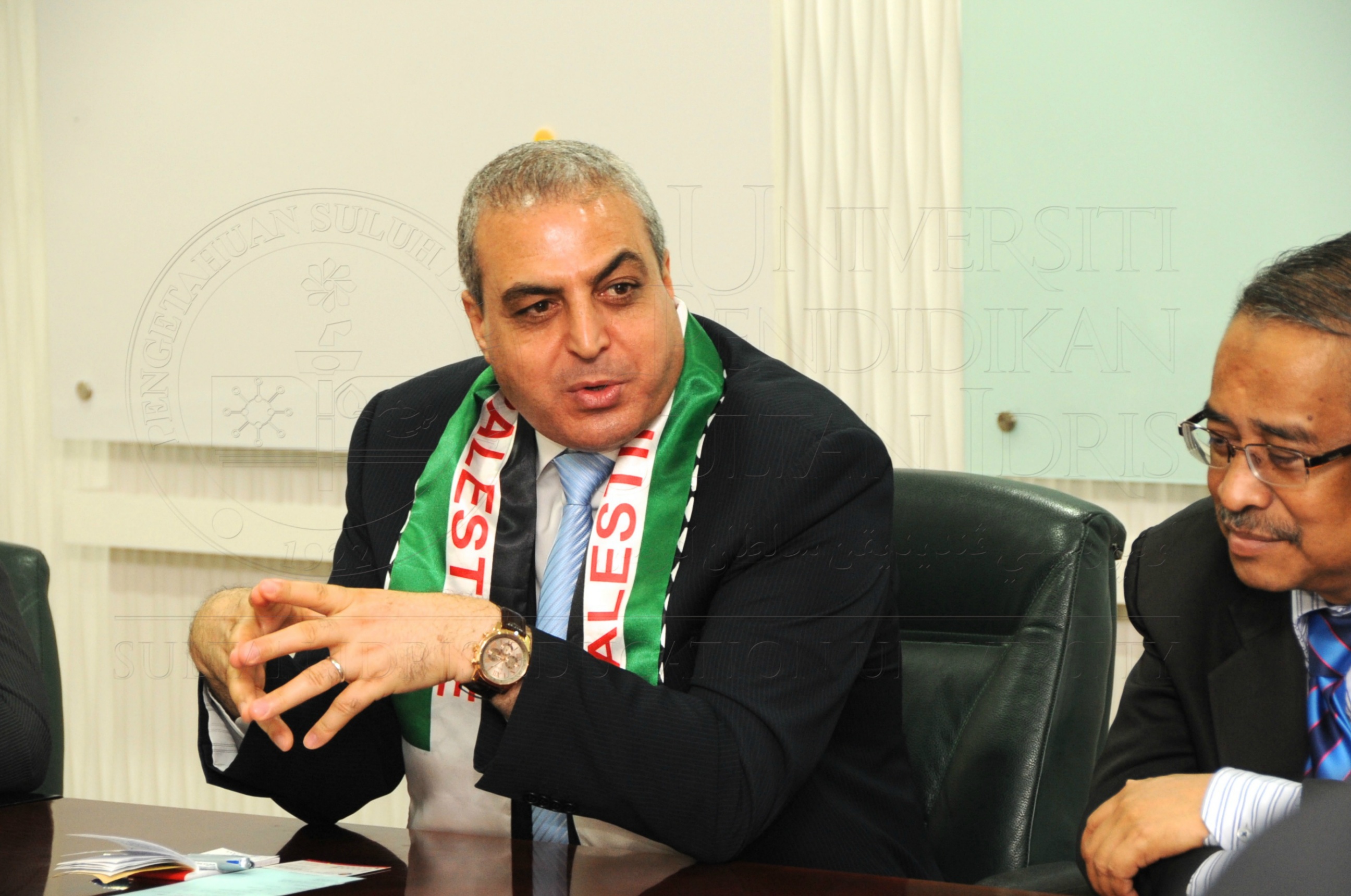 PRO 16 3 PALESTINEHAS 7672